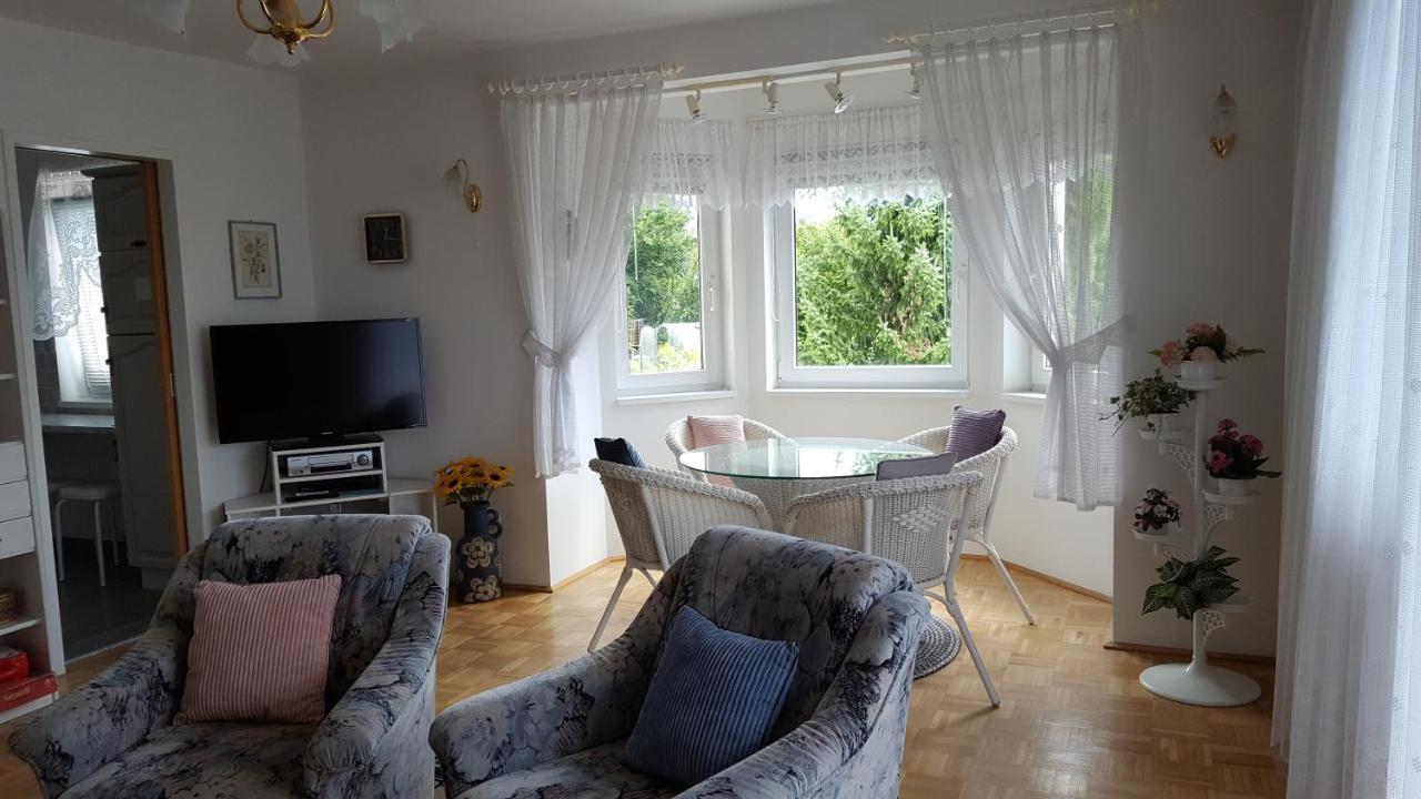 Gemuetliche Ferienwohnung أنينهايم المظهر الخارجي الصورة